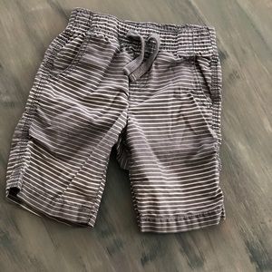 Crazy 8 boys gray and white stripped shorts 4T